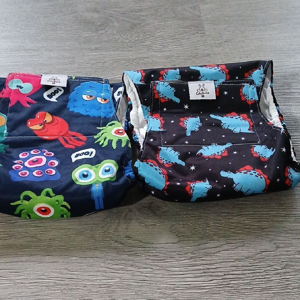 CuteBone Set of 2 Male Dog Diapers Belly Bands Sz M Waist 14"-17" NWOT